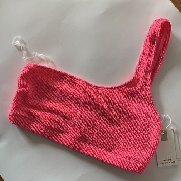 GOOD AMERICAN Always Fits Hot Shoulder Top NWT - Picture 7 of 7